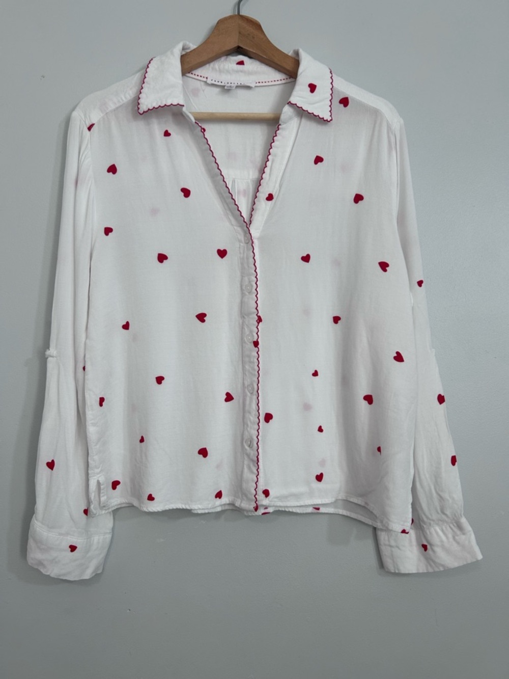 Jane + Delancey Allie Top, white button-down Heart Print Blouse. M - Picture 2 of 12